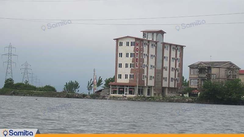 نمای ساختمان هتل نگین استیل