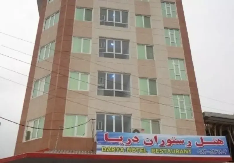 نمای بیرونی هتل ساحلی دریا آستارا