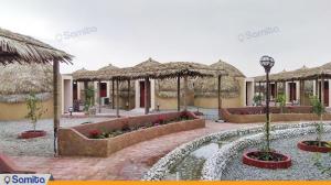 محوطه هتل کپری