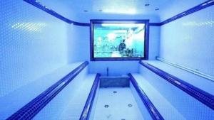 استخر و سونا