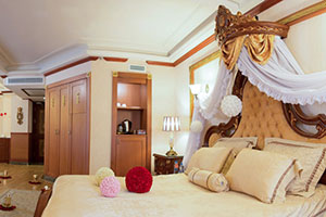 سوئیت پرنسس هتل قصر طلایی مشهد