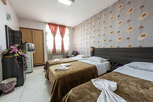 اتاق سه تخته هتل جلفا اصفهان 2