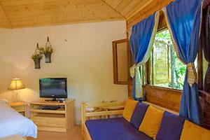 کلبه جنگلی شش نفره هتل بام سبز رامسر 1