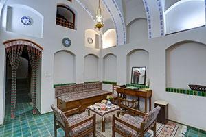 سوئیت دوبلکس هتل جهانگردی نائین 1