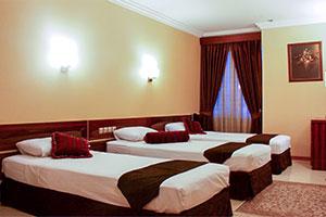 اتاق سه تخت هتل منجی مشهد