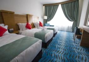 پنج تخت رو به جزیره