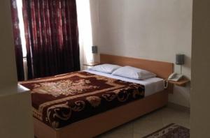 هتل آریانا شیراز یک تخت قدیم