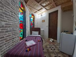 هتل سنتی راز شیراز یک تخت