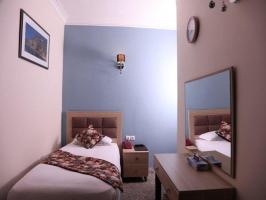 هتل هالی تهران دو تخت برای یک نفر