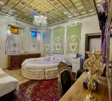 بوتیک هتل شاه پریون شیراز سه تخته آینه