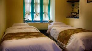 بوتیک هتل شاه پریون شیراز دو تخته تویین افشاریه