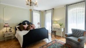 بوتیک هتل نظامیه تهران دو تخت دبل عالم تاج