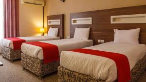 هتل پارس نیک کیش سه تخت