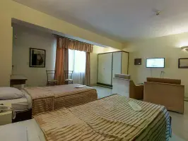 هتل چهل پنجره اصفهان دو تخت رویال