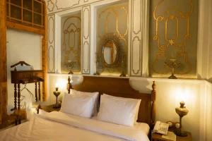 اقامتگاه سنتی والاد شیراز دو تخت خان عمو