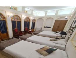 اقامتگاه سنتی عمارت طاووسیه اصفهان چهار تخت صمصام شاه نشین