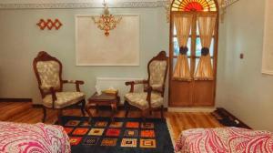 اقامتگاه سنتی پهلوان رزاز تهران سه تخت دنج