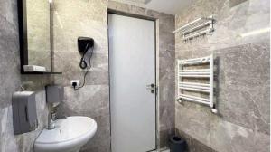 سرویس بهداشتی و حمام