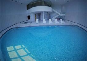 استخر و سونا