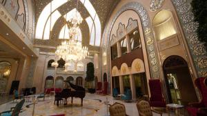 محوطه داخلی هتل