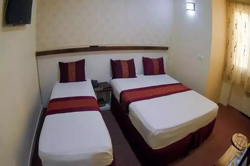 اتاق هتل آفریقا مشهد