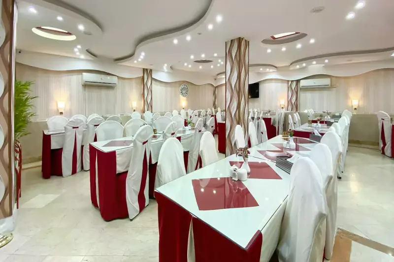 رستوران هتل آوا پلاس اصفهان