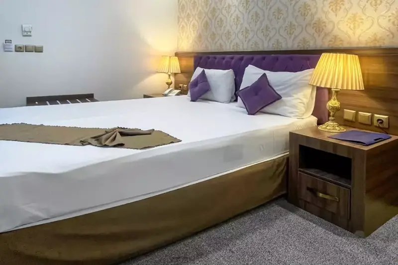 اتاق هتل حدیث مشهد