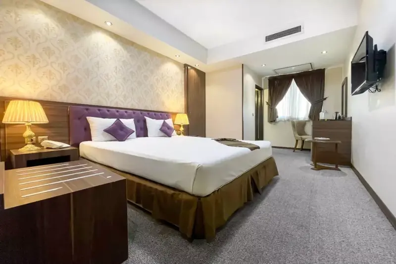 اتاق هتل حدیث مشهد