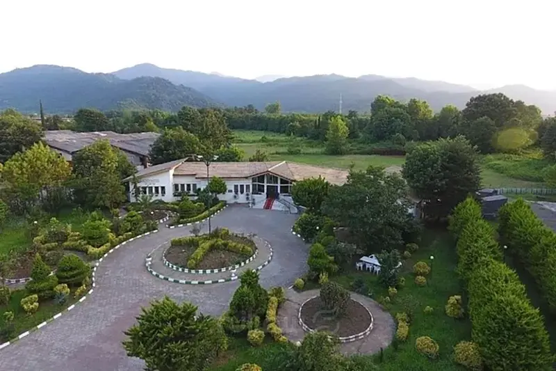 نمای بیرونی هتل هدهد تالش