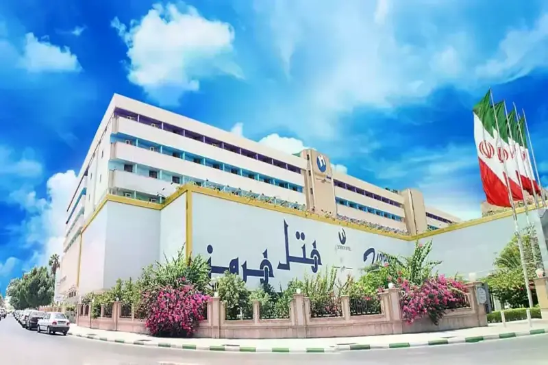 نمای بیرونی هتل هرمز بندرعباس