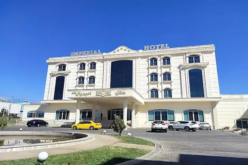 نمای بیرونی هتل امپریال ارس جلفا