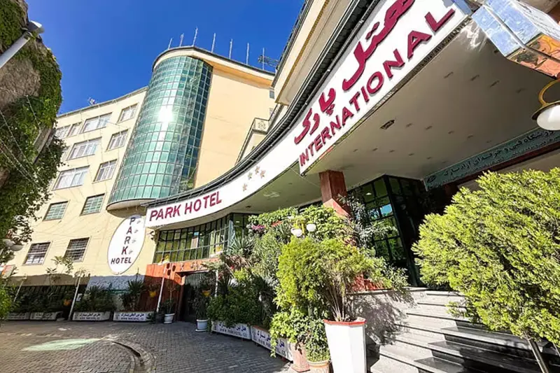 نمای بیرونی هتل بین المللی پارک ارومیه
