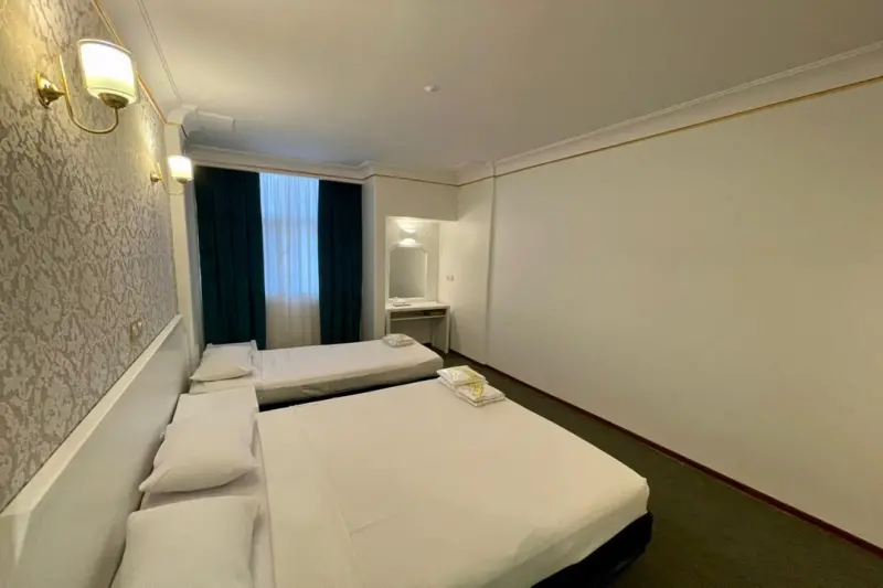 اتاق هتل کیان مشهد