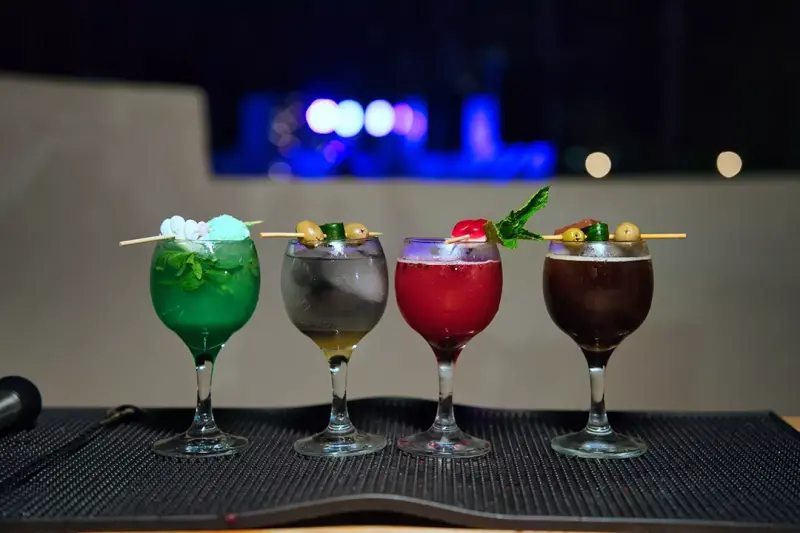 کافی شاپ هتل مهرگان رشت