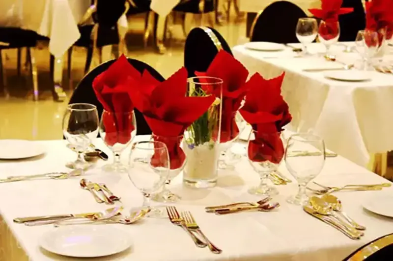 رستوران هتل منجی مشهد