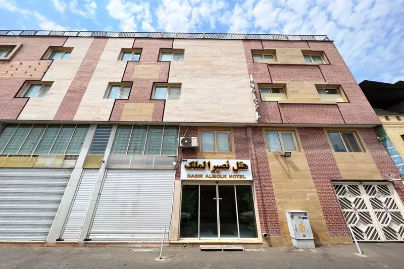 نمای بیرونی هتل نصیر الملک شیراز