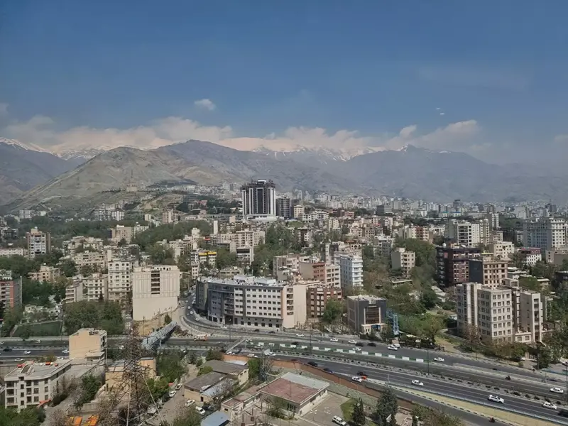 چشم انداز هتل پارسیان آزادی تهران