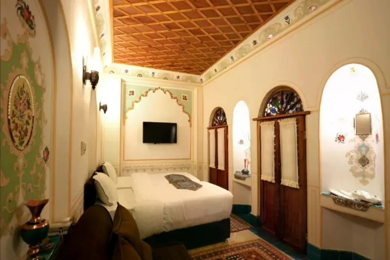 اتاق اقامتگاه سنتی شیخ لطف الله اصفهان