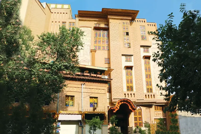 نمای بیرونی هتل کریم خان زند شیراز 
