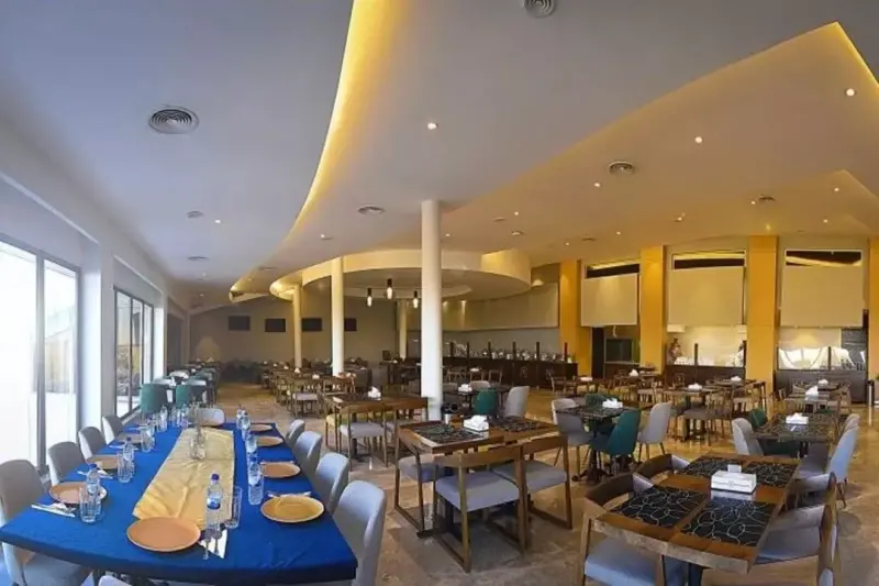 رستوران هتل ونوس پلاس چالوس