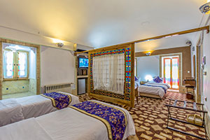  Special quadruple room at Moshir Al-Mamalek Hotel, Yazd