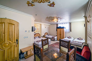  Five-bed room in Safavi Hotel Isfahan