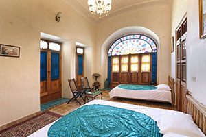  Triple room in the Morshedi House Hotel, Kashan 1