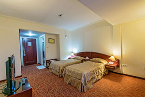  Twin room in Urmia Tourism Hotel 1