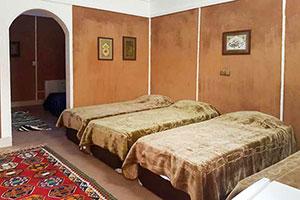  Four-bed room at Balikhor and Biabanak Hotel 1