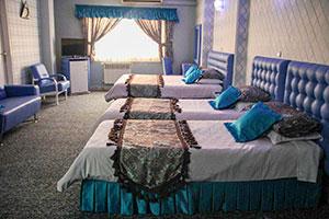  Four-bed room in Parseh Hotel, Shiraz 1