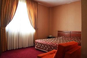 Double room in Pardis Mobarakeh Hotel 2