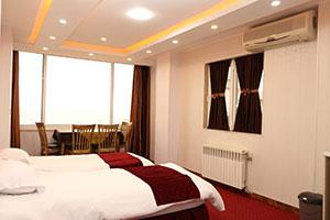 Five-bed room at Deniz Hotel, Bandar Anzali