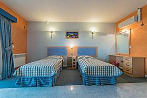  Twin room Deniz Bari Hotel Urmia 1