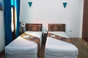  Twin room, Firuzeh Hotel, Yazd